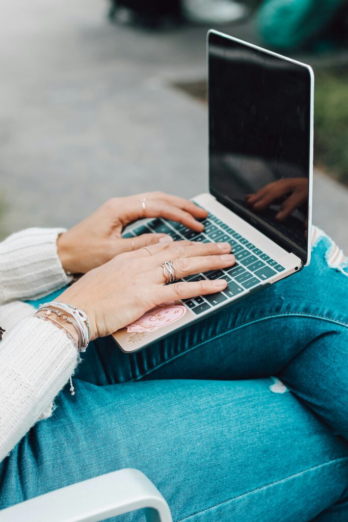 Digital nomad jobs